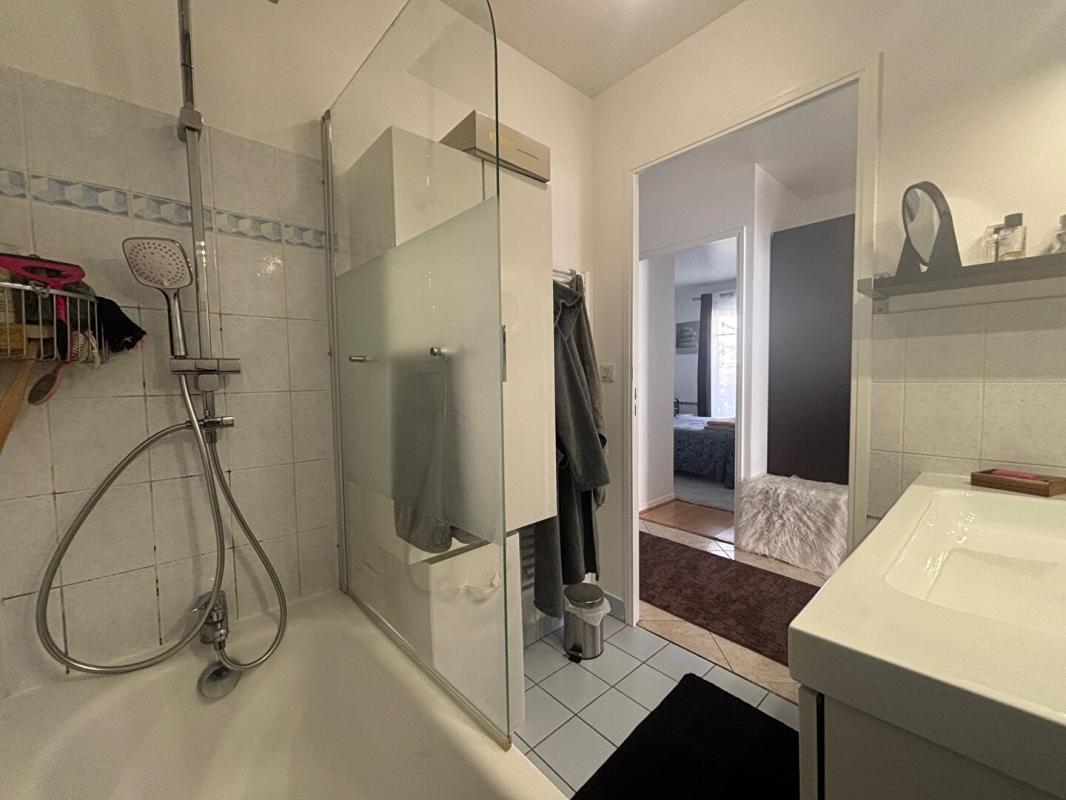 BONDY EXCLUSIVITÉ - APPARTEMENT "COUP DE COEUR" AVEC TERRASSE DE 30 m² 10