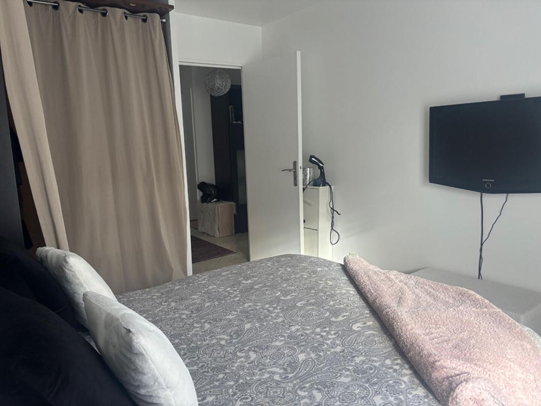 BONDY EXCLUSIVITÉ - APPARTEMENT "COUP DE COEUR" AVEC TERRASSE DE 30 m² 9