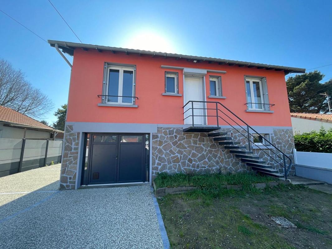 SAINT-BREVIN-LES-PINS Maison St Brévin  plus de 100 m² - jardin - garage - proche bords de Loire - 16