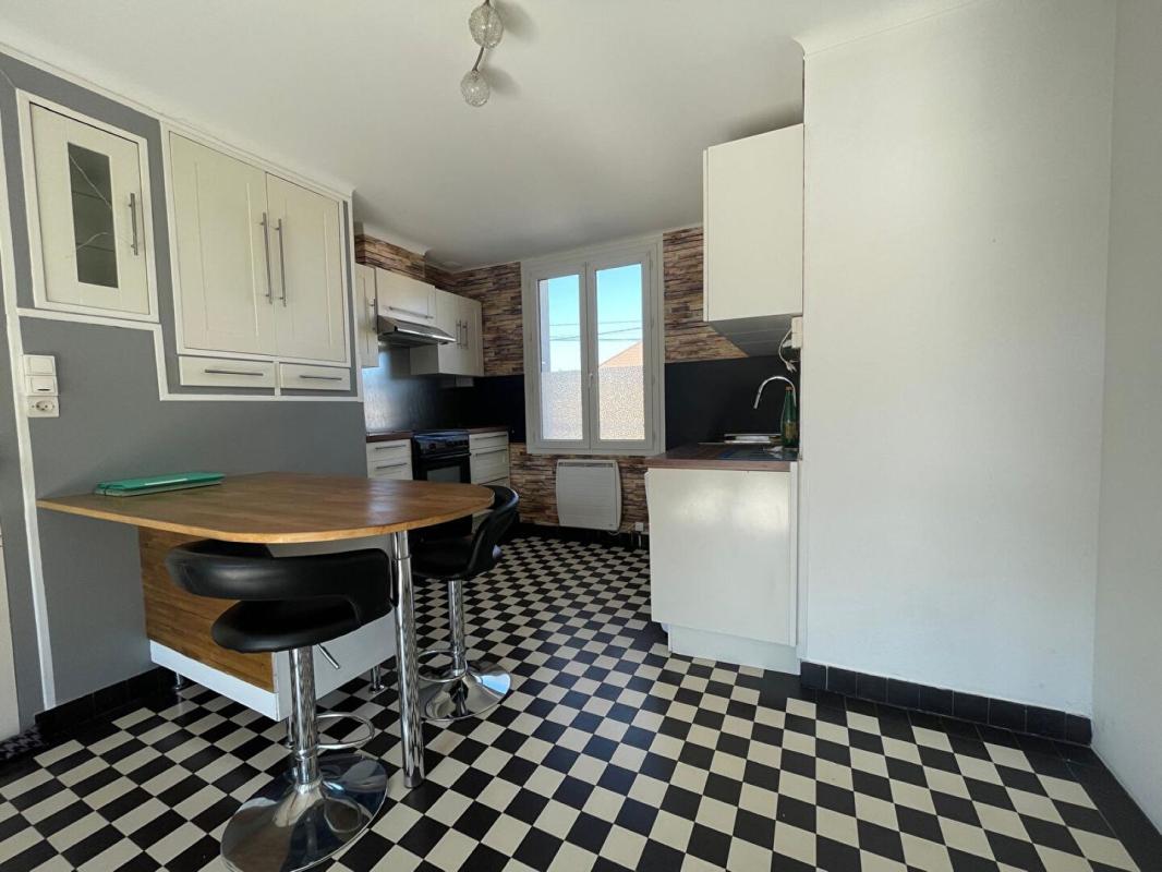 SAINT-BREVIN-LES-PINS Maison St Brévin  plus de 100 m² - jardin - garage - proche bords de Loire - 3