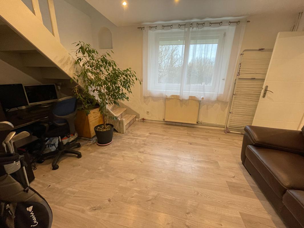 CHAMPSERU 28700 CHAMPSERU 100 m2 terrain 900 m2 9