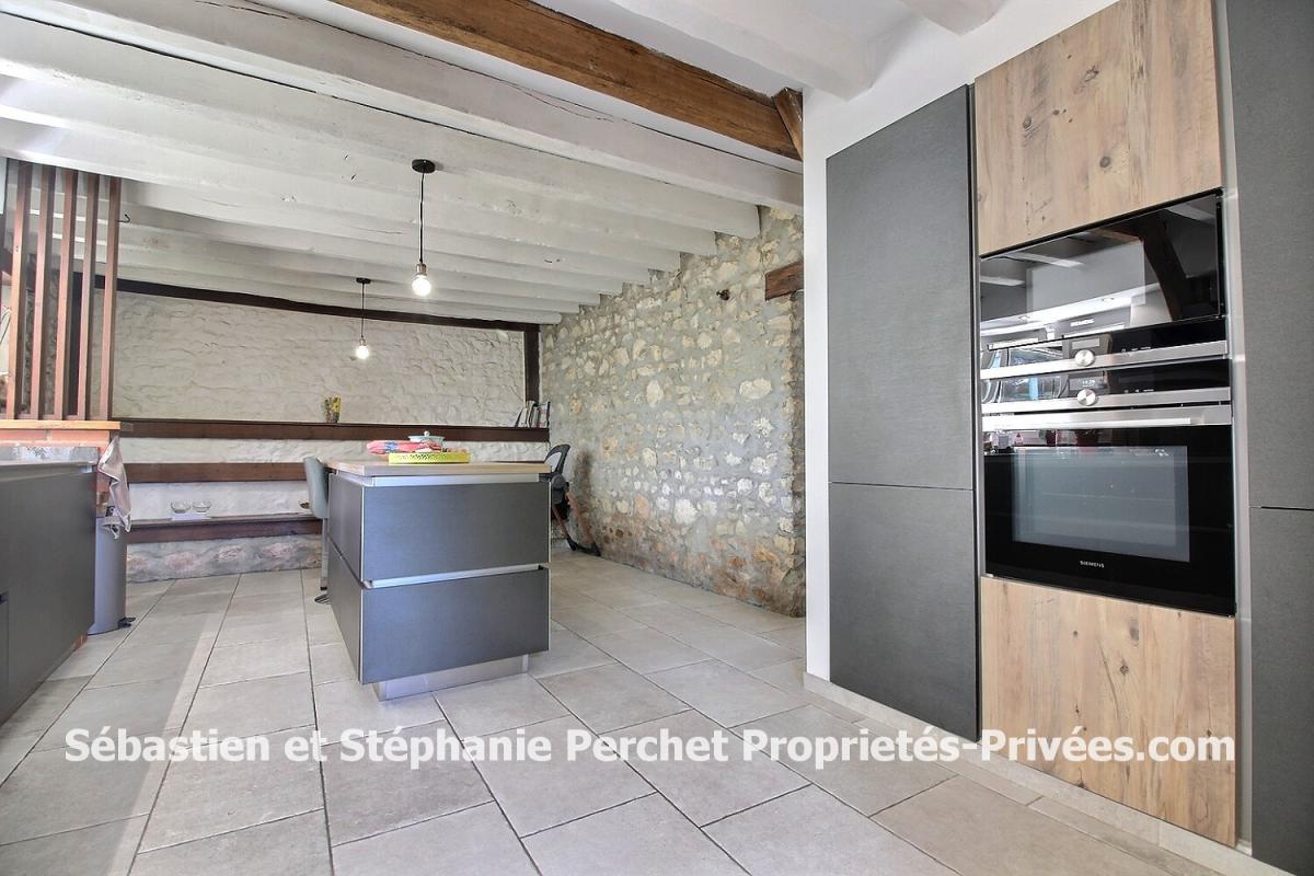 OUZOUER-LE-MARCHE Ancien relais de poste de 236m2 sur un terrain de 1257 m2 8