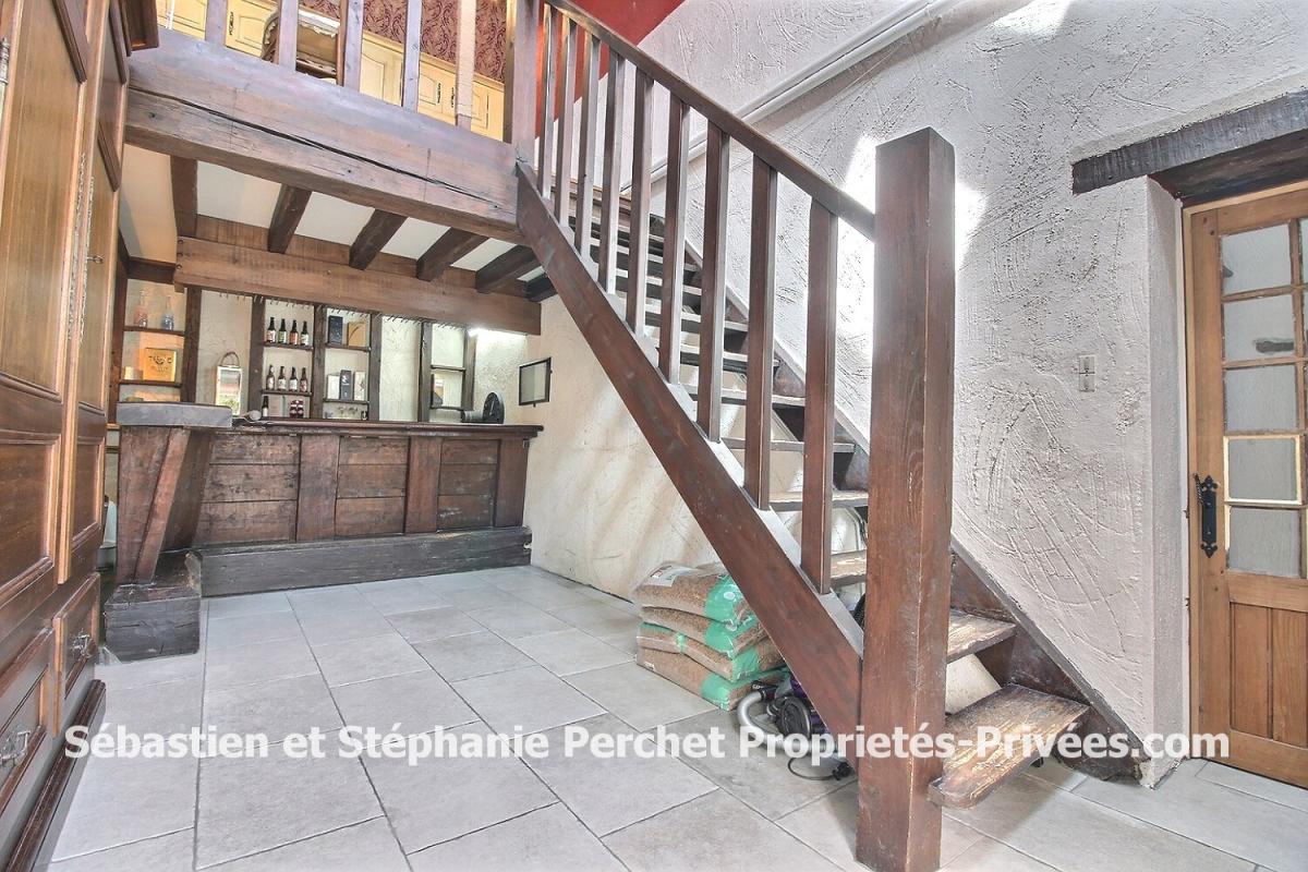 OUZOUER-LE-MARCHE Ancien relais de poste de 236m2 sur un terrain de 1257 m2 9