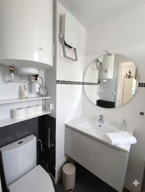 NARBONNE Charmant T2 rénové à deux pas de la plage, avec parking privatif 9