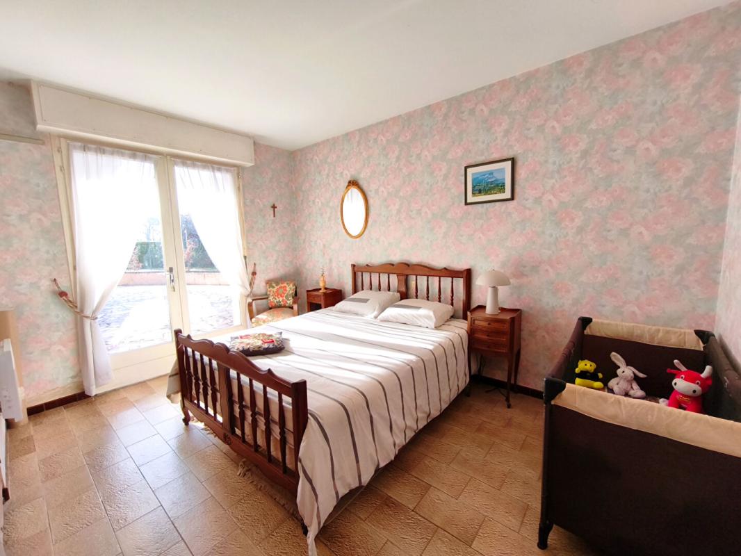 SAUGNAC-ET-CAMBRAN Maison  4 pièce(s) 125 m2 15