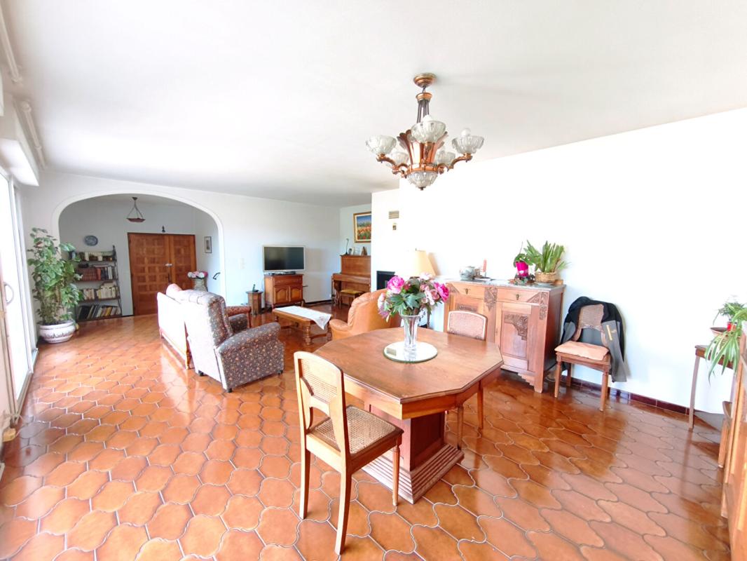 SAUGNAC-ET-CAMBRAN Maison 4 pièce(s) 125 m2 7