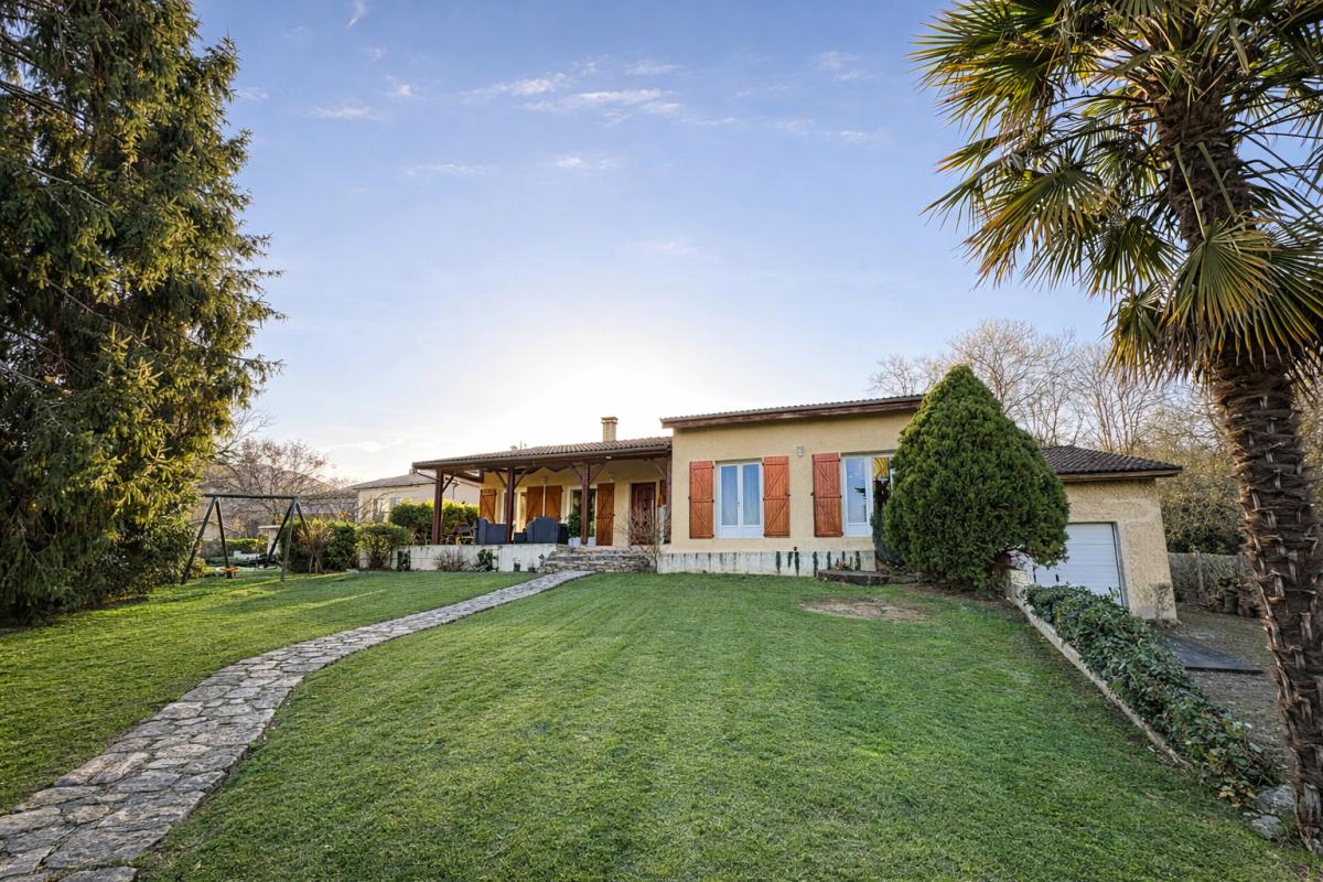 ENCAUSSE-LES-THERMES Maison plain pied au calme 2