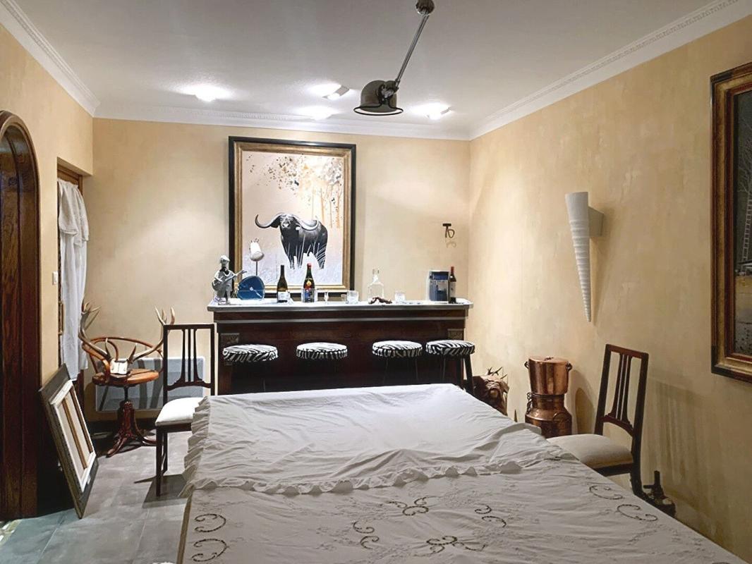 RIORGES En Exclusivité Maison située à Riorges 7 pièces 187 m2, terrain 4500 m2 8