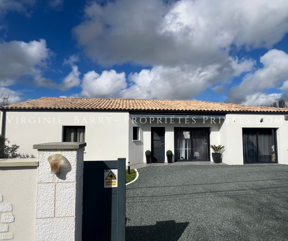 CABARIOT MAISON T5 RECENTE DE PLAIN PIED NON MTOYENNE 1