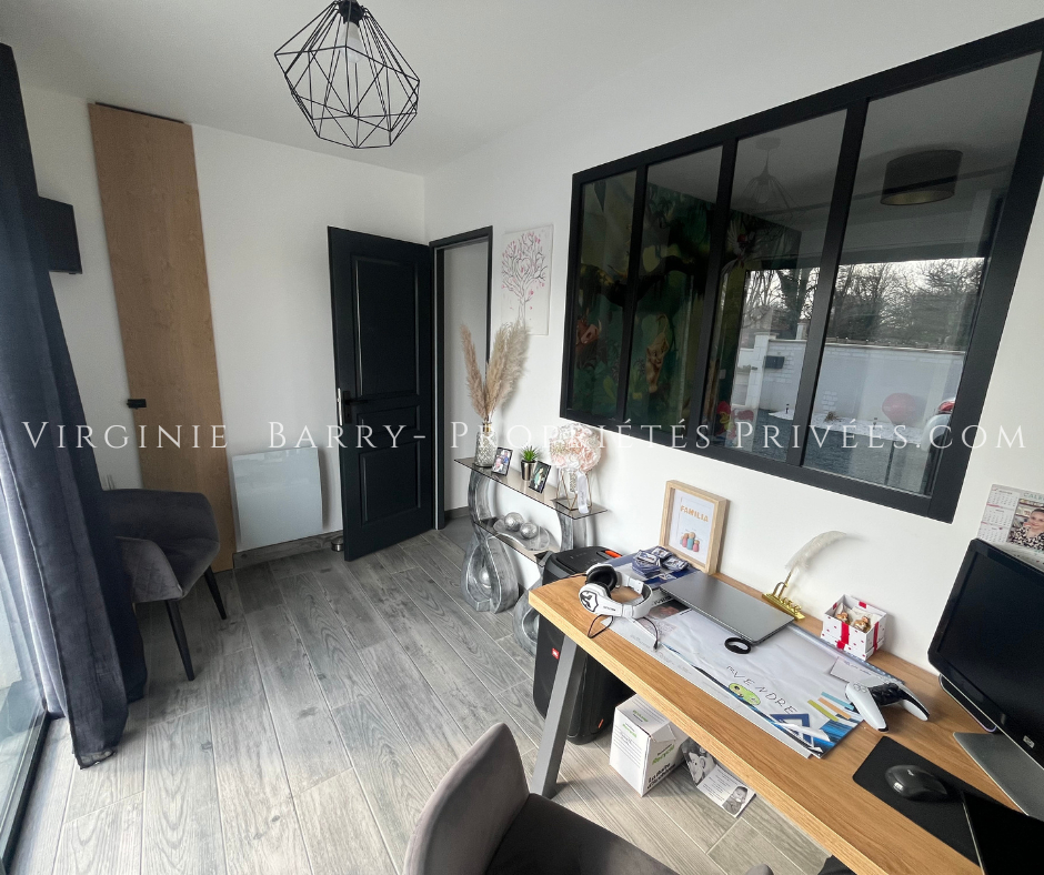 CABARIOT MAISON T5 RECENTE DE PLAIN PIED NON MTOYENNE 11