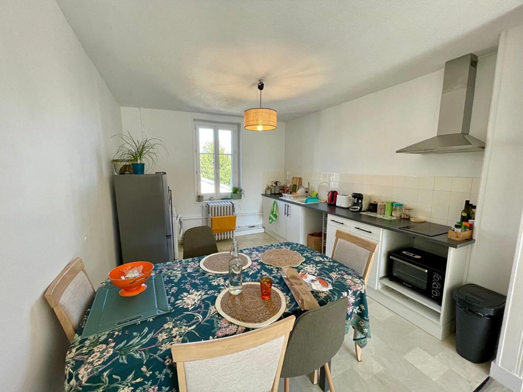 NEVERS IMMEUBLE DE RAPPORT - NEVERS CENTRE-VILLE - 448 M² AVEC COUR, GARAGES ET CAVE 6