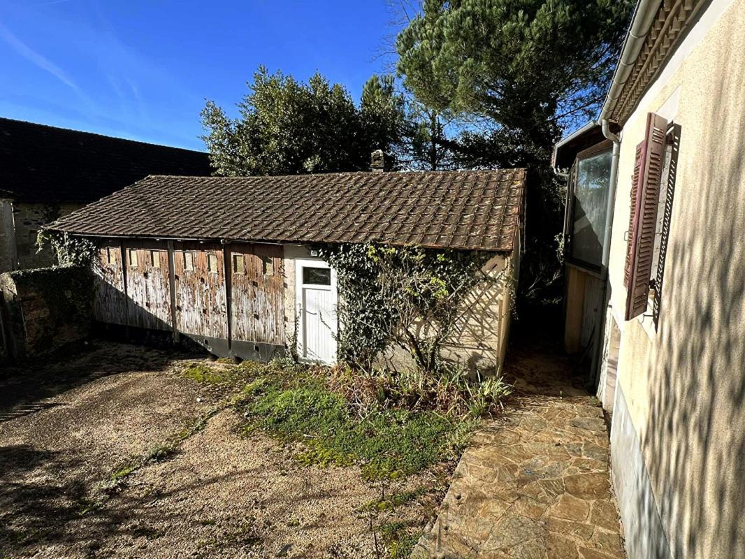 SAINT-SULPICE-D'EXCIDEUIL Maison St Sulpice D Excideuil 11 pièce(s) 190 m2 18