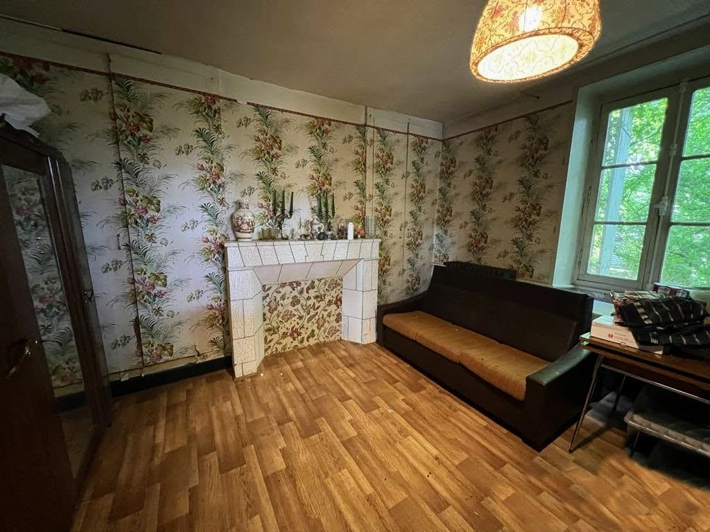 COULAURES Maison de Maitre à Coulaures 7 pièce(s) 160 m2 12