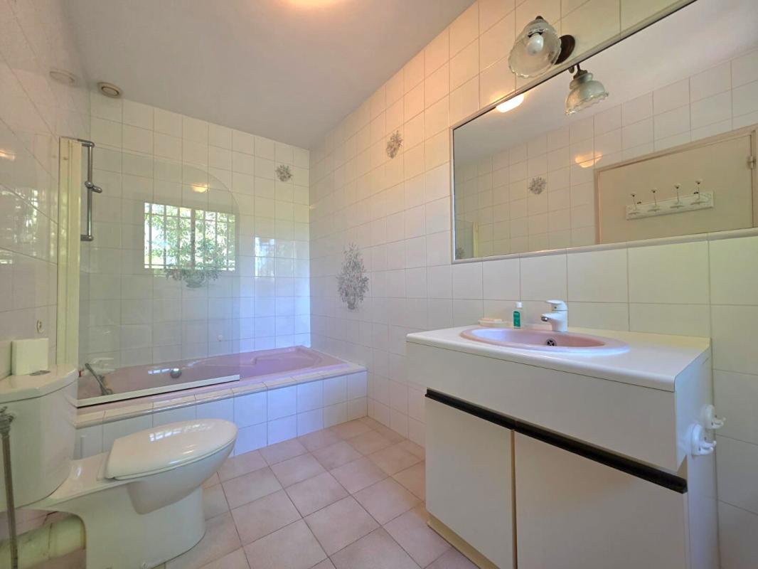 TRELISSAC Maison Trelissac 5 pièce(s) 153 m2 12