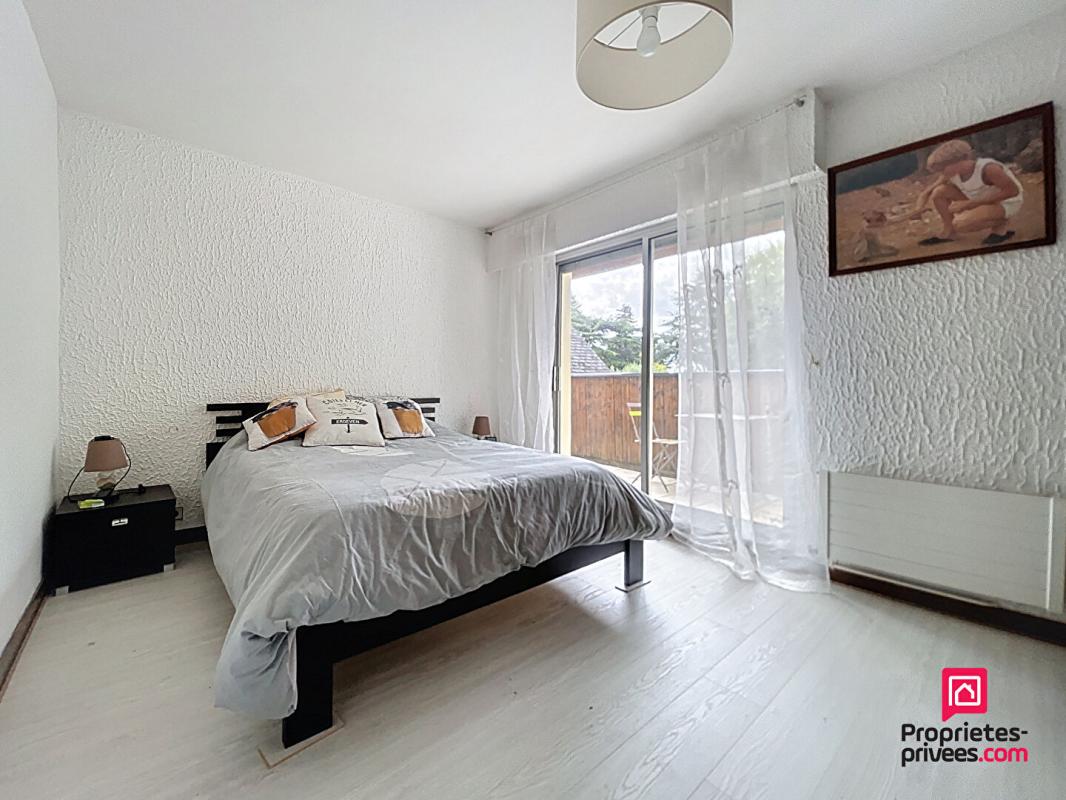 MAMERS Maison d'architecte de 280 m2 à Mamers avec piscine intérieure 11