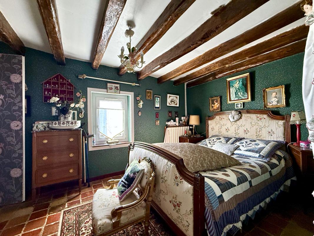 MAMERS Ancienne ferme rénovée à proximité de Mamers 10 pièce(s) 230 m2 7