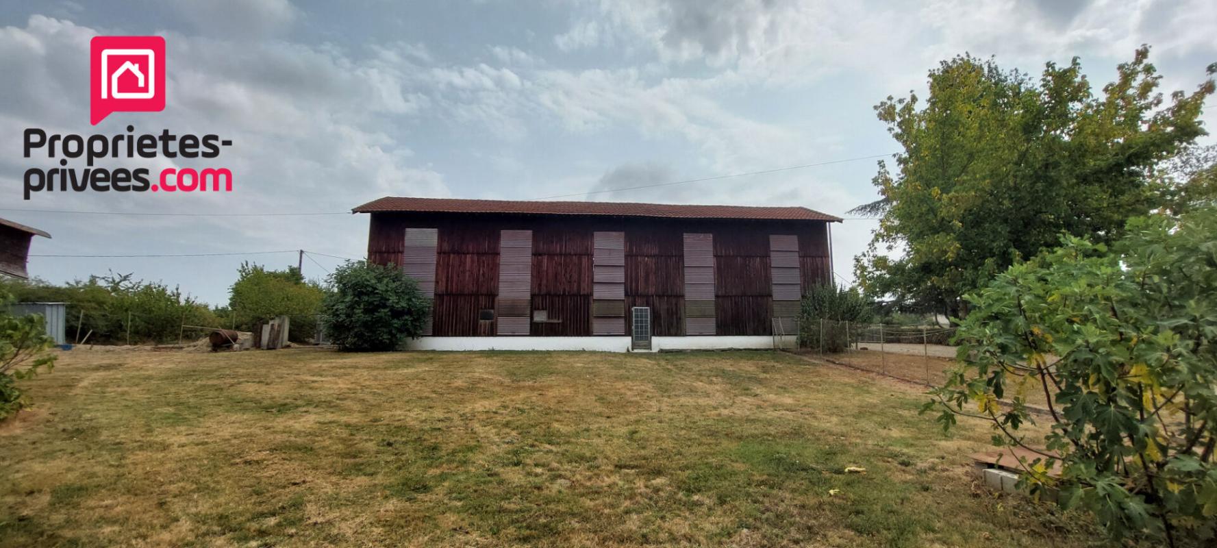 GRATELOUP-SAINT-GAYRAND Ensemble immobilier  Grateloup Saint Gayrand : Maison 8 pièce(s) 303 m2 + Appartement T2  indépendant+ Dépendances 8