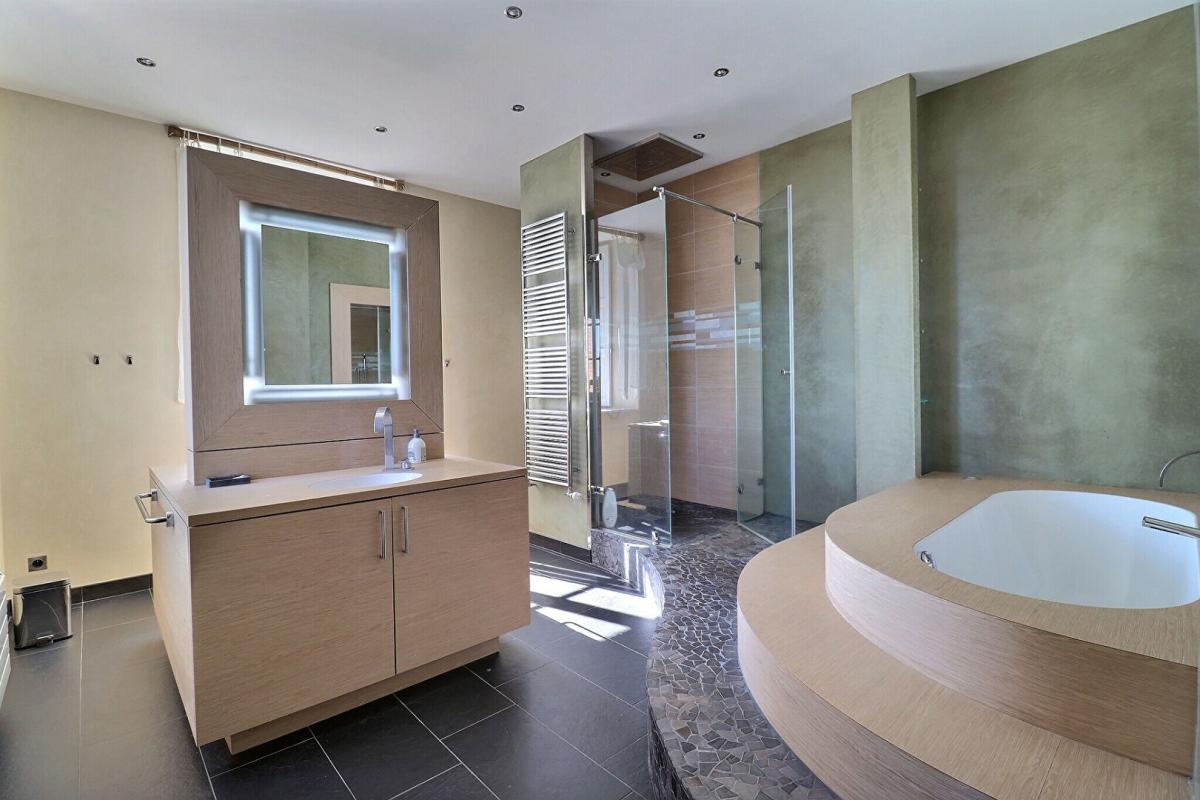 CHOLET BUSINESS CHÂTEAU D'EXCEPTION DE 505 m² 7