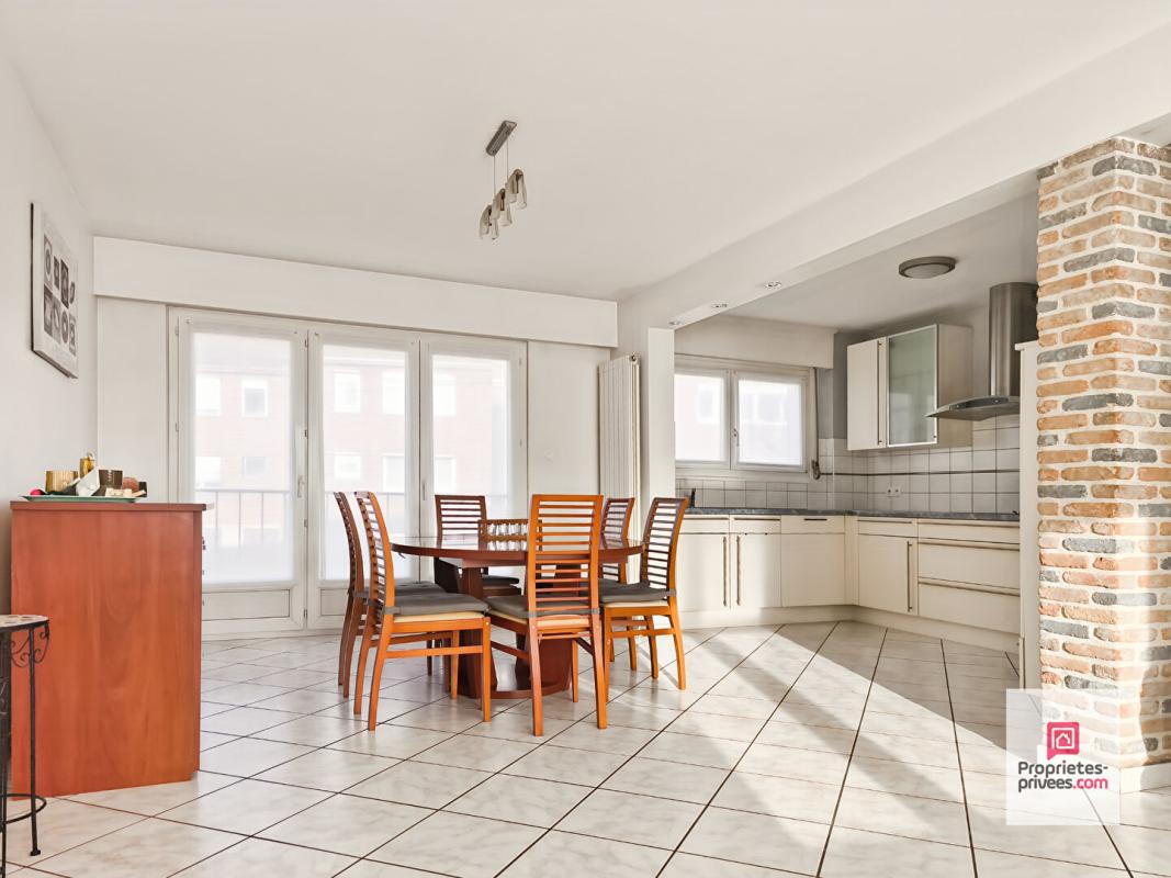 WATTRELOS WATTRELOS- Secteur Parc du Lion- Maison bel étage avec 3 chambres, garage et extérieur 1