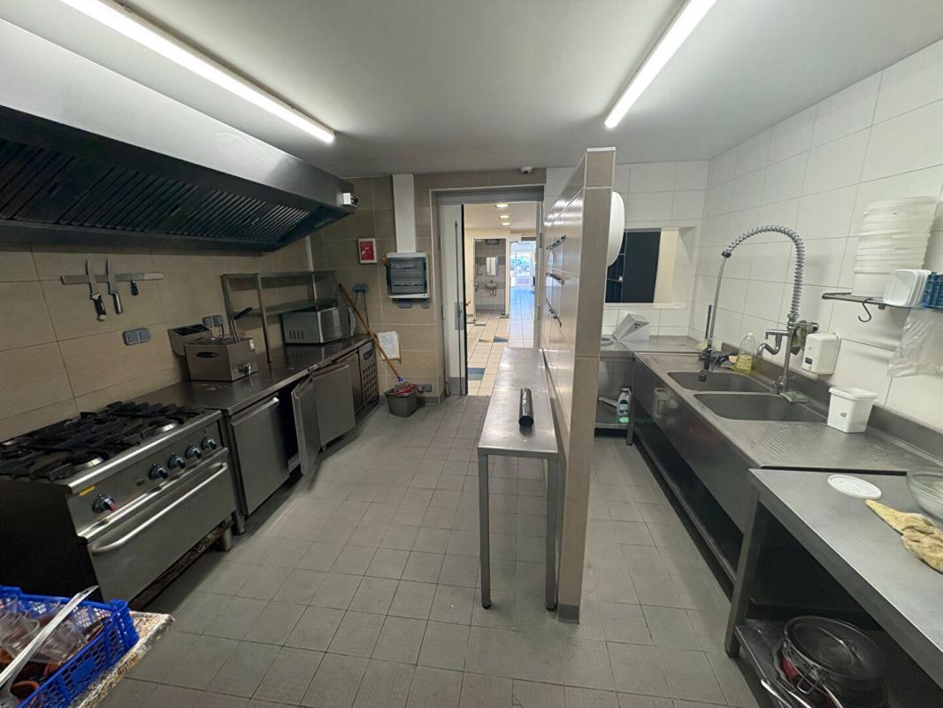 BORDEAUX AGGLOMERATION BORDEAUX  - BAR, RESTAURANT 120 COUVERTS, TERRASSE 2