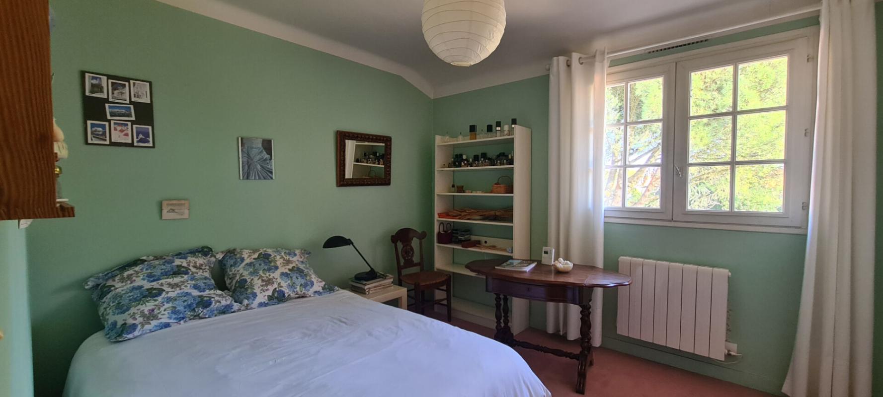 GETIGNE Maison Gétigné 11 P . 6 Chs . Bureaux . 274.92 M² . T 6832 M² . Garage . Cave . Salle de jeux . Bucher 13