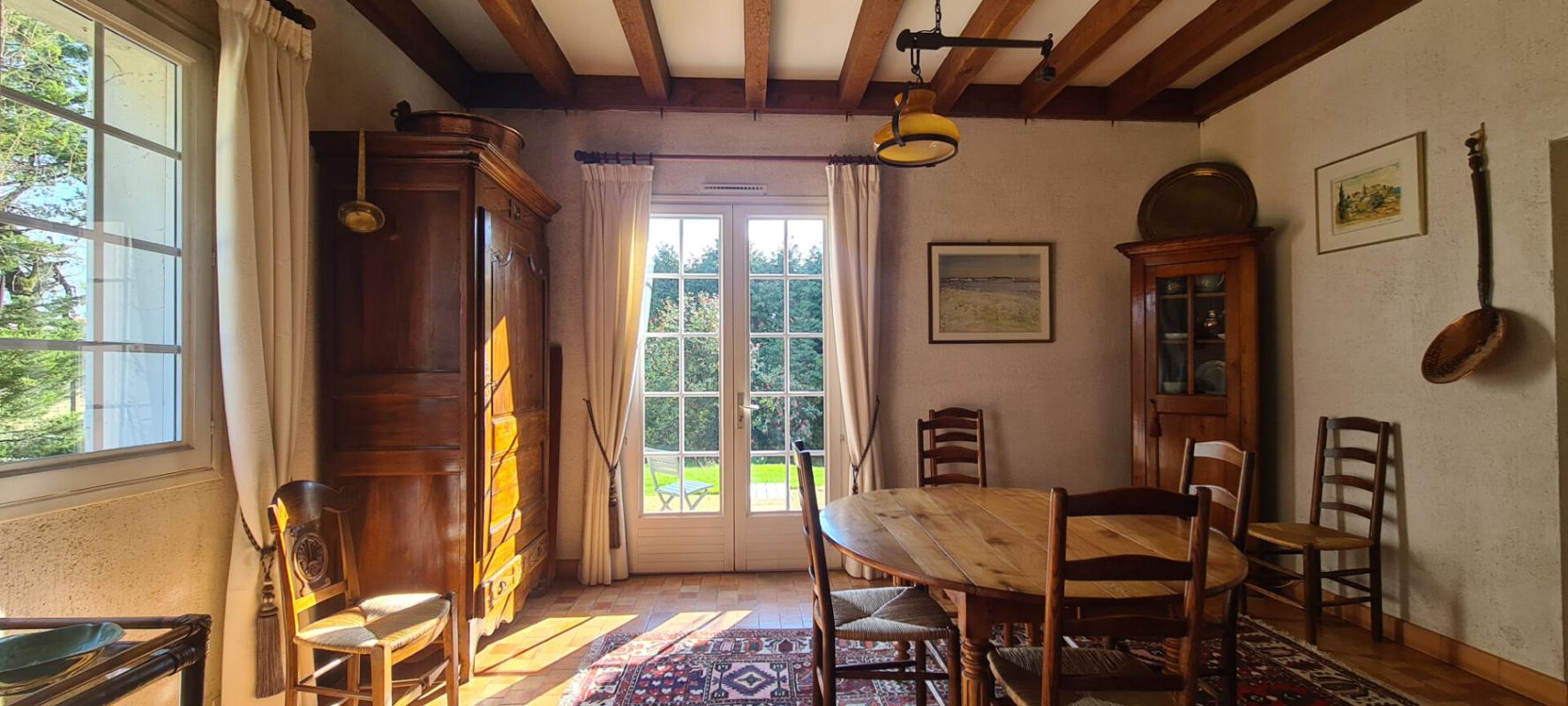 GETIGNE Maison Gétigné 11 P . 6 Chs . Bureaux . 274.92 M² . T 6832 M² . Garage . Cave . Salle de jeux . Bucher 5