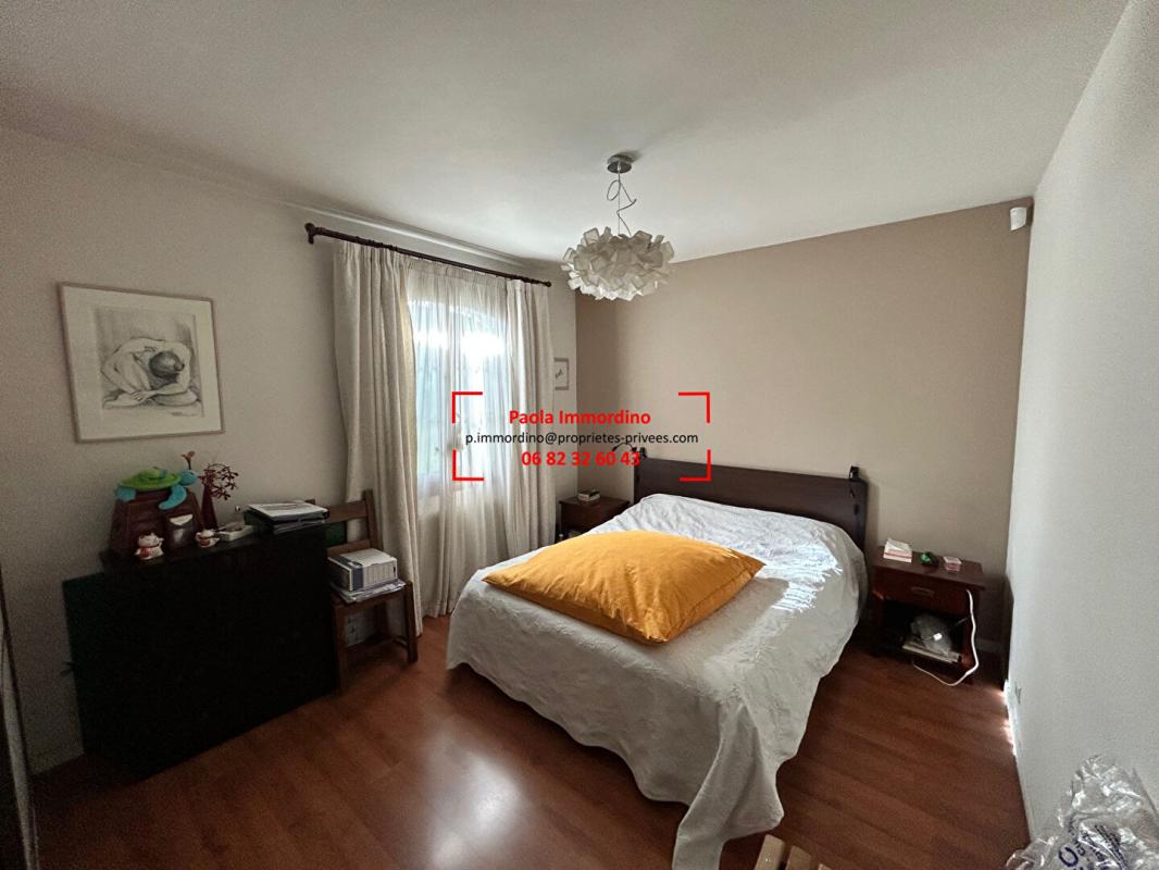 PLAN-DE-CUQUES Maison Plan De Cuques 6 pièces 227.45 m2 12