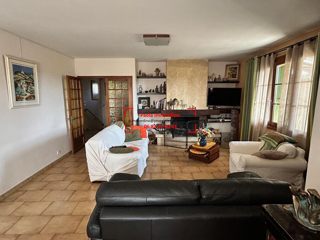 PLAN-DE-CUQUES Maison Plan De Cuques 6 pièces 227.45 m2 5