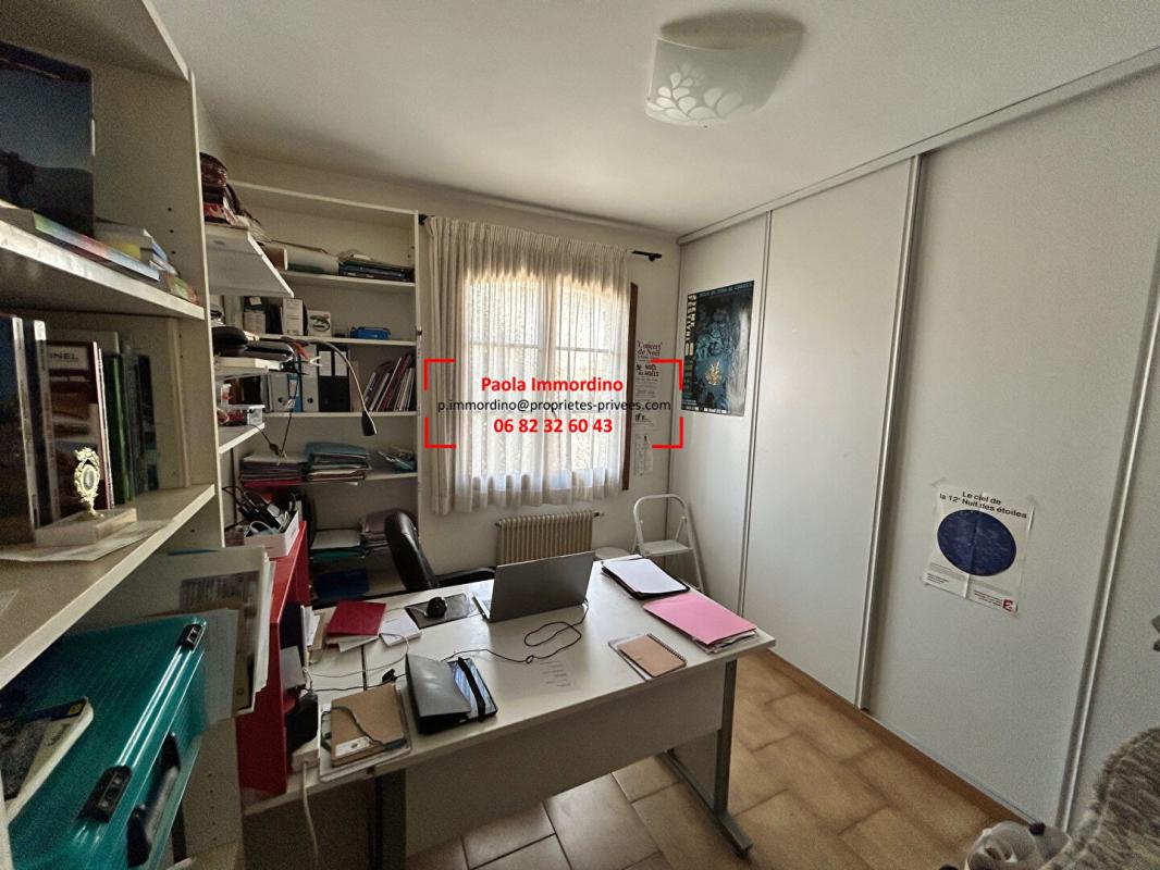 PLAN-DE-CUQUES Maison Plan De Cuques 6 pièces 227.45 m2 8