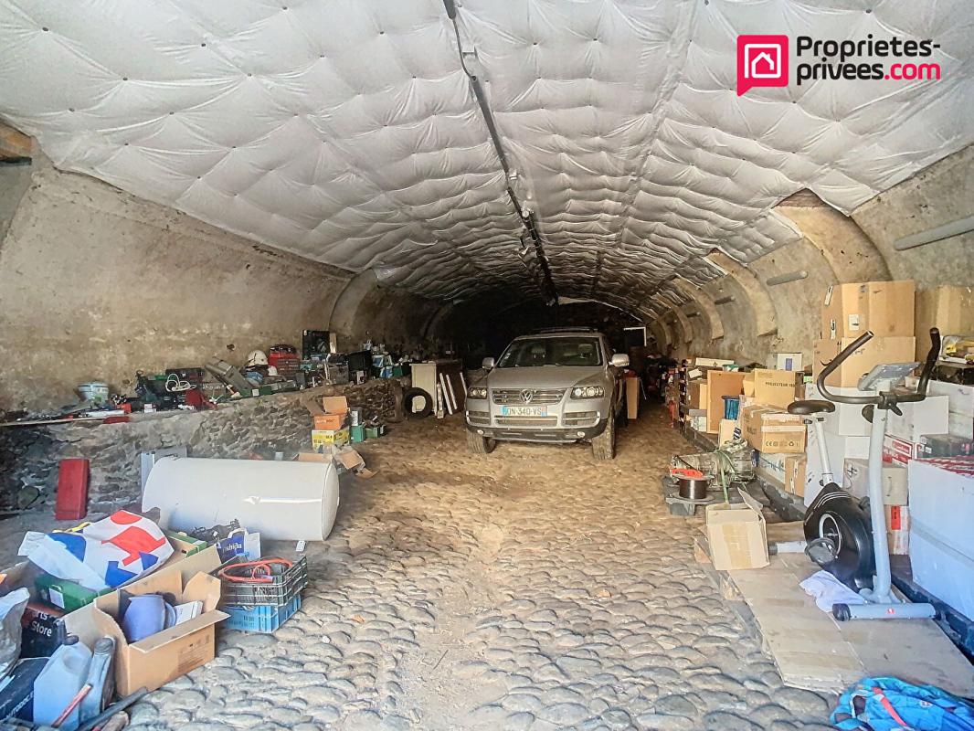 LE VIGAN Maison Le Vigan 15 pièce(s) 245 m2 18