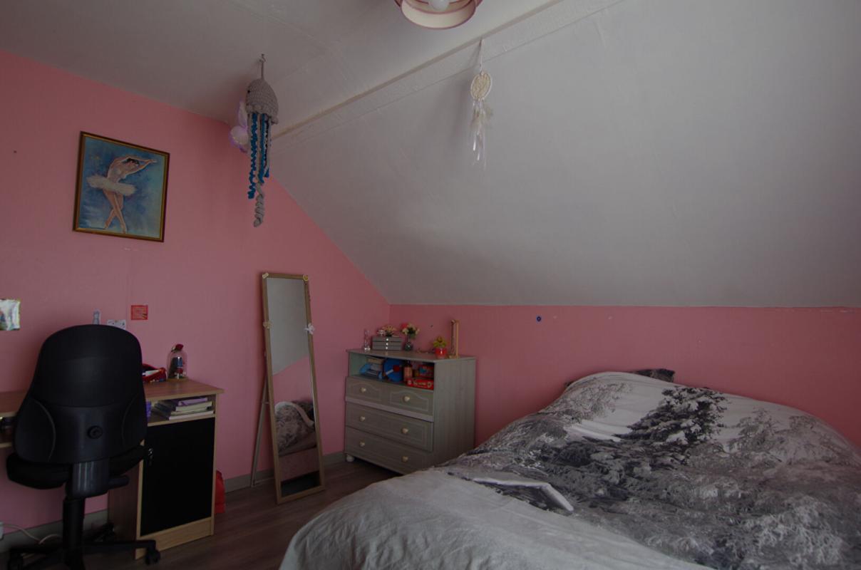 SAINTE-GENEVIEVE-DES-BOIS Maison Sainte Genevieve Des Bois 10