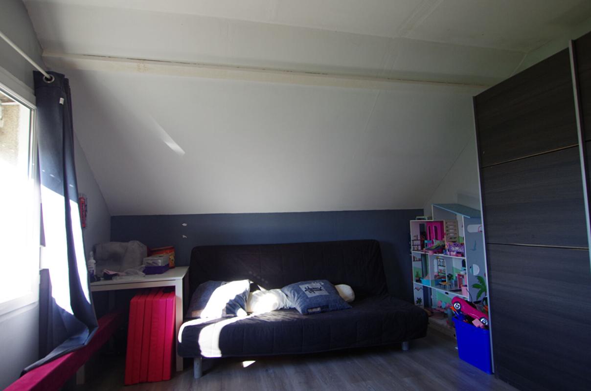 SAINTE-GENEVIEVE-DES-BOIS Maison Sainte Genevieve Des Bois 11