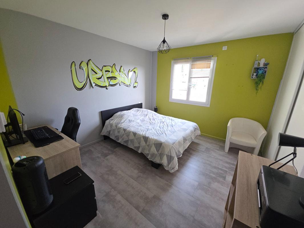 GEYSSANS Maison comptemporaine 6 pièces 185 m2 15