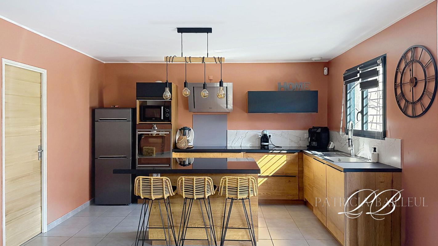 PEYRESTORTES Maison de 90 m2 plain-pied  avec Garage sur un terrain de 300 m2 6