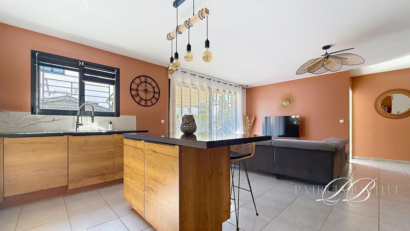 PEYRESTORTES Maison de 90 m2 plain-pied  avec Garage sur un terrain de 300 m2 8