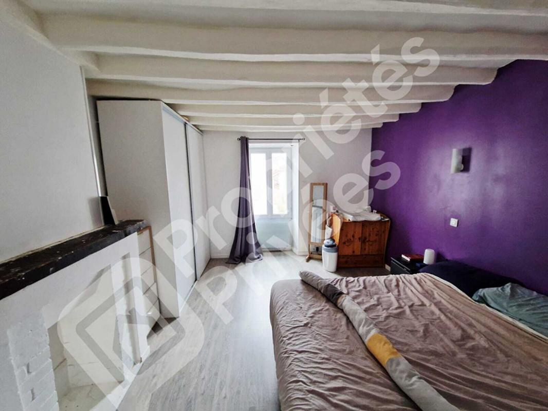 SACLAS Maison de ville - 4 pièces avec courette 10