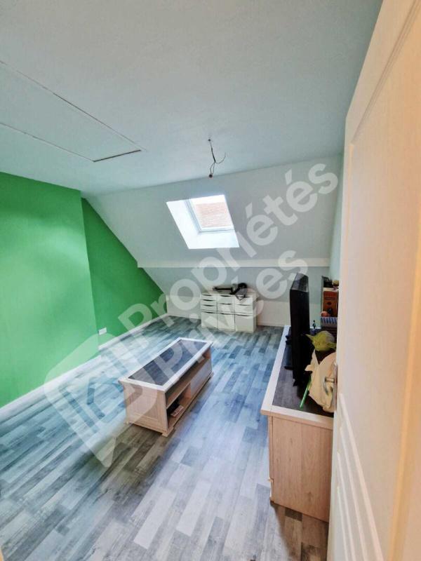 SACLAS Maison de ville - 4 pièces avec courette 14