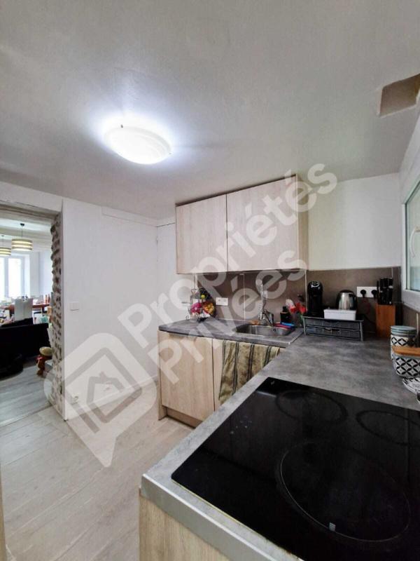 SACLAS Maison de ville - 4 pièces avec courette 4