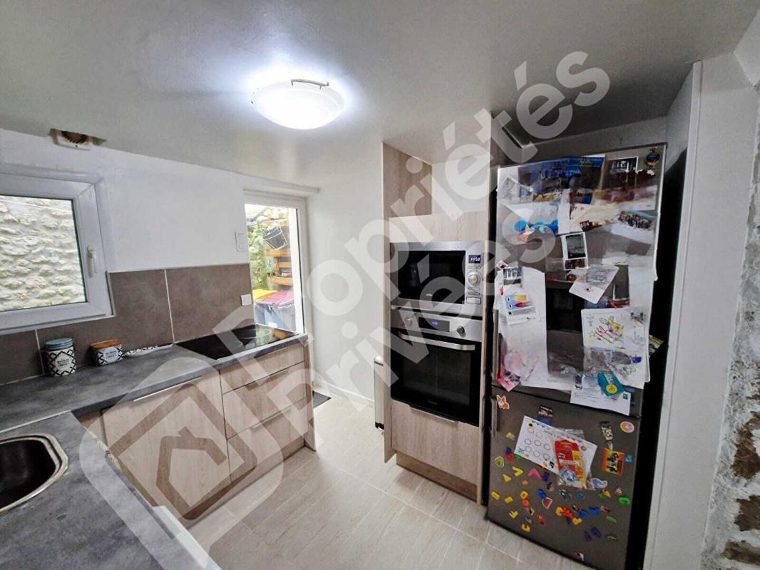 SACLAS Maison de ville - 4 pièces avec courette 6