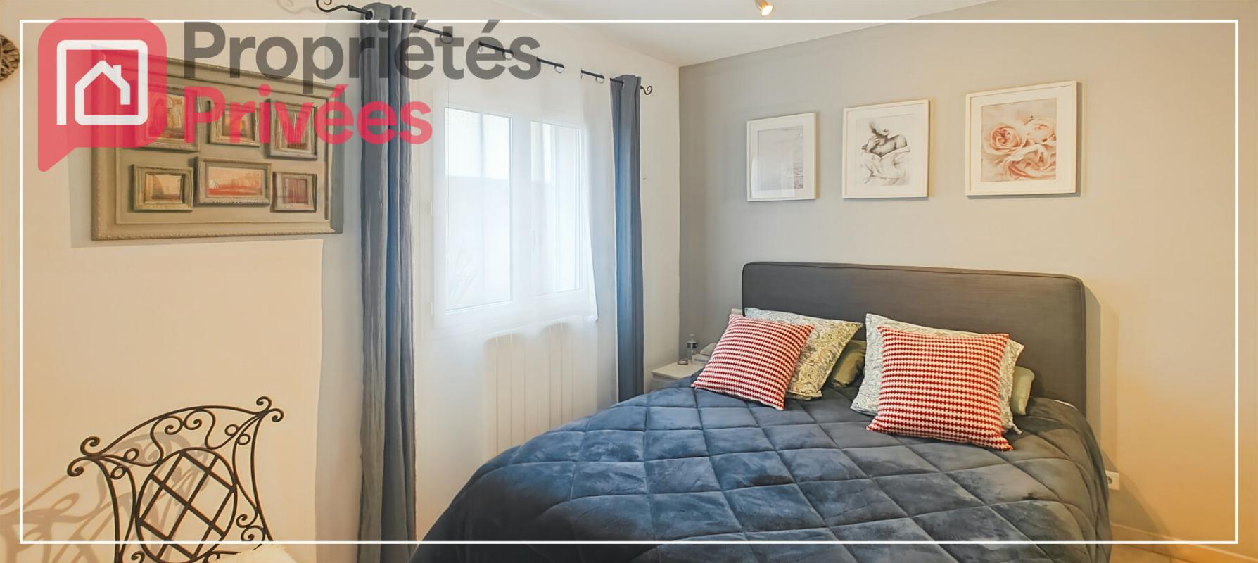 ARLES MANDAT EXCLUSIF - Immeuble composé de deux T4, deux T3, Piscine, Pool House et deux locaux commerciaux 14