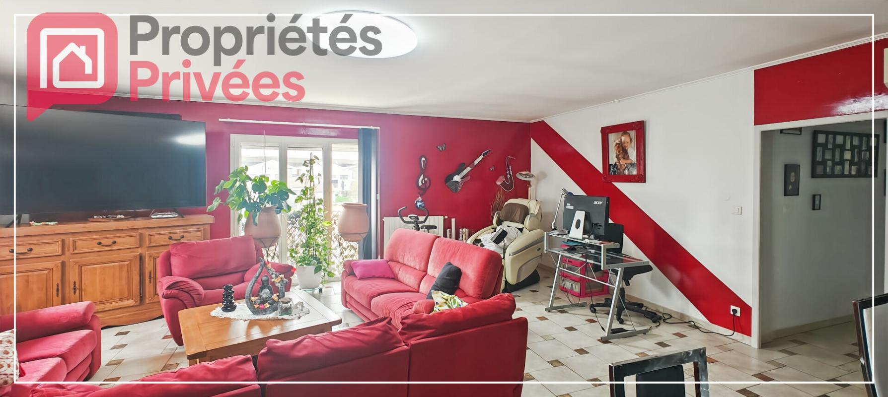 ARLES MANDAT EXCLUSIF - Immeuble composé de deux T4, deux T3, Piscine, Pool House et deux locaux commerciaux 8