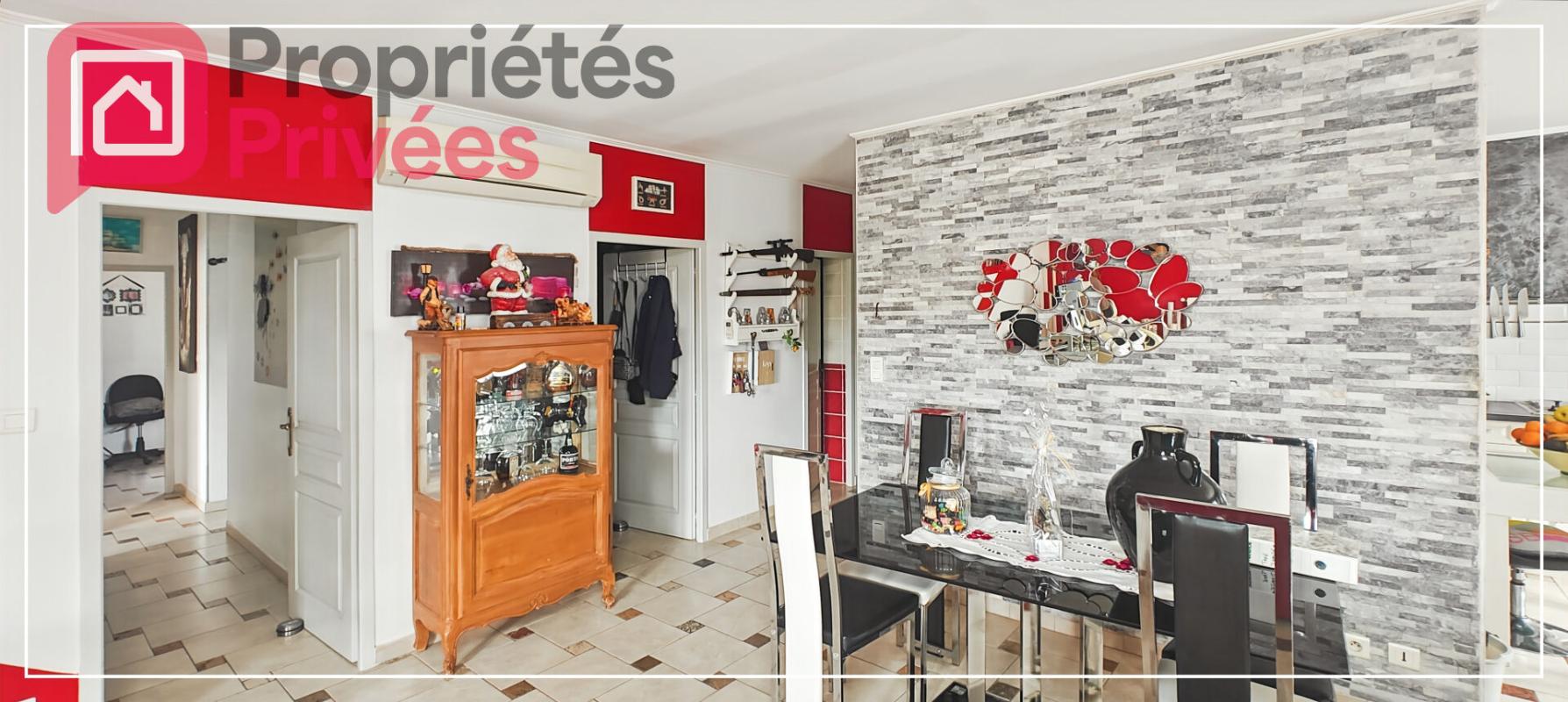 ARLES MANDAT EXCLUSIF - Immeuble composé de deux T4, deux T3, Piscine, Pool House et deux locaux commerciaux 9