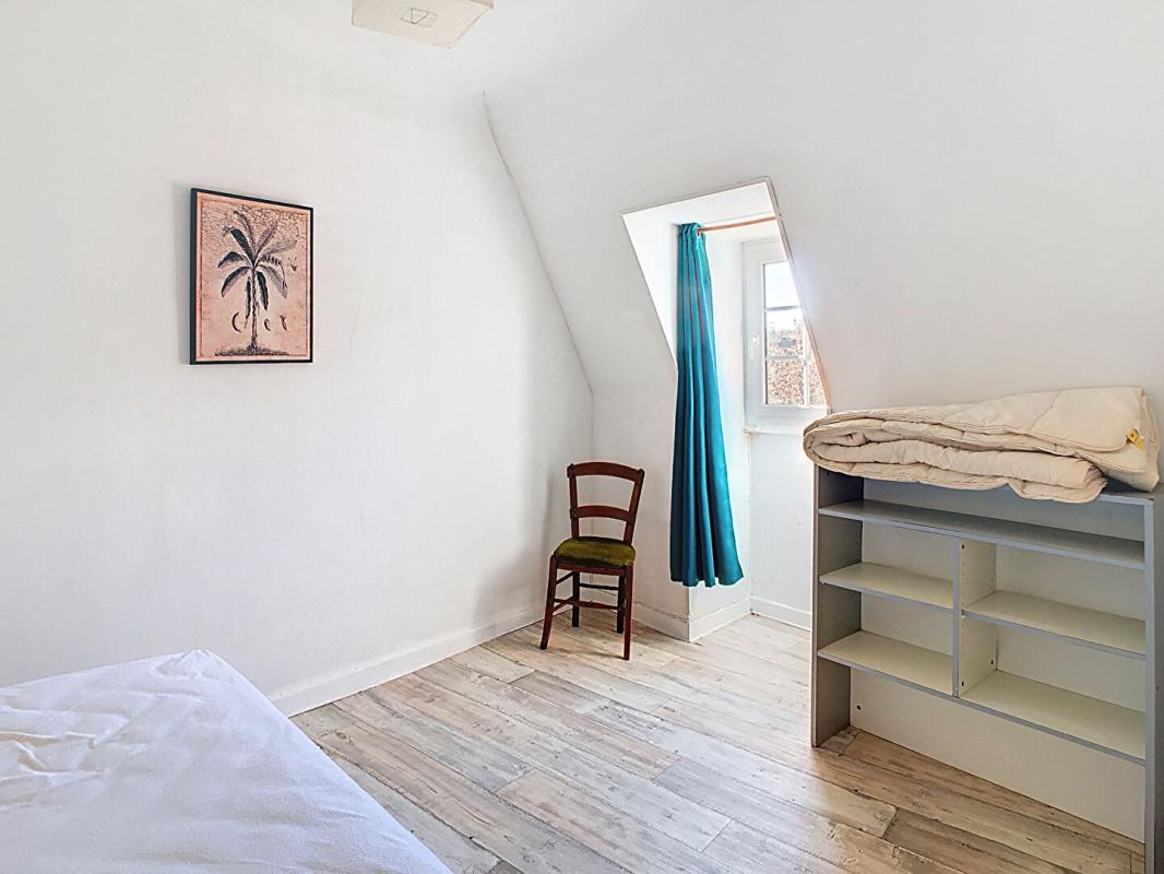 SARLAT-LA-CANEDA Bâtiment composant de 4 appartement au centre de Sarlat-la-Canéda 17