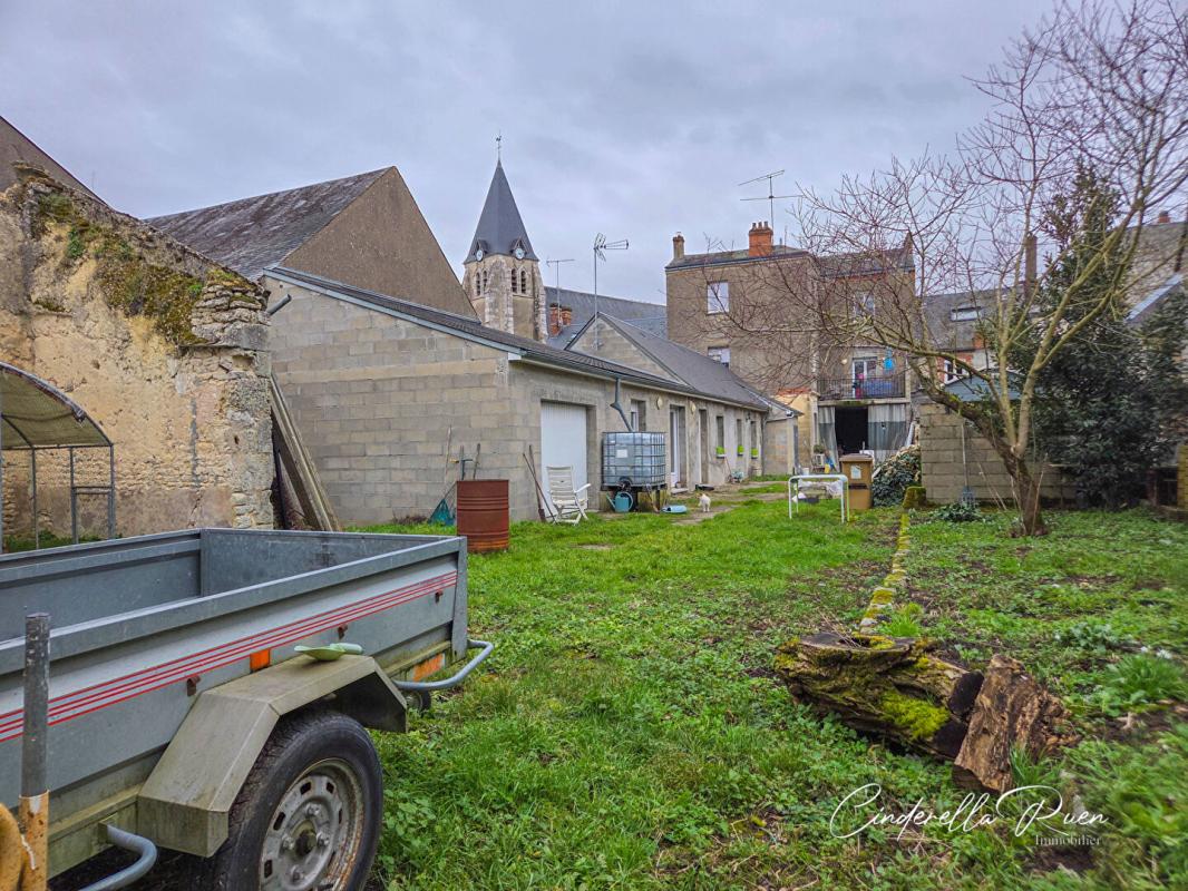 BAZOCHES-LES-GALLERANDES Ensemble immobilier Appartement et Maison 13