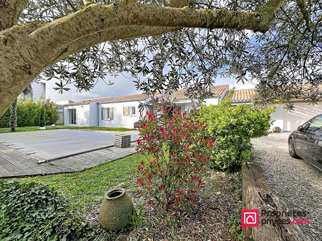 MARSILLY Marsilly - Maison familiale 4 chambres avec piscine, jardin, garage 1