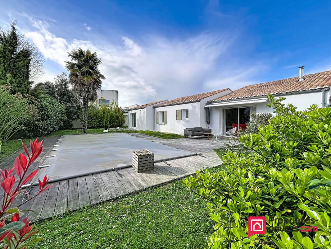 MARSILLY Marsilly - Maison familiale 4 chambres avec piscine, jardin, garage 2