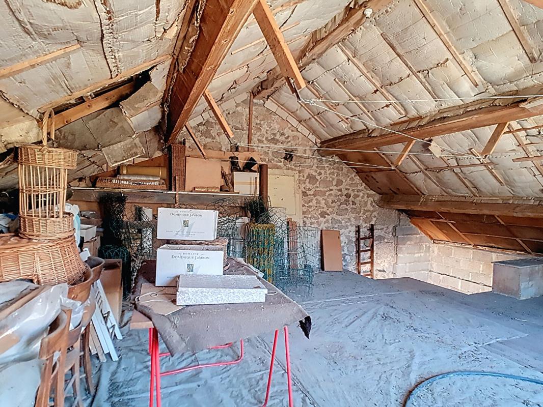 LA ROCHE-EN-BRENIL Maison La Roche En Brenil 3 pièce(s) 13