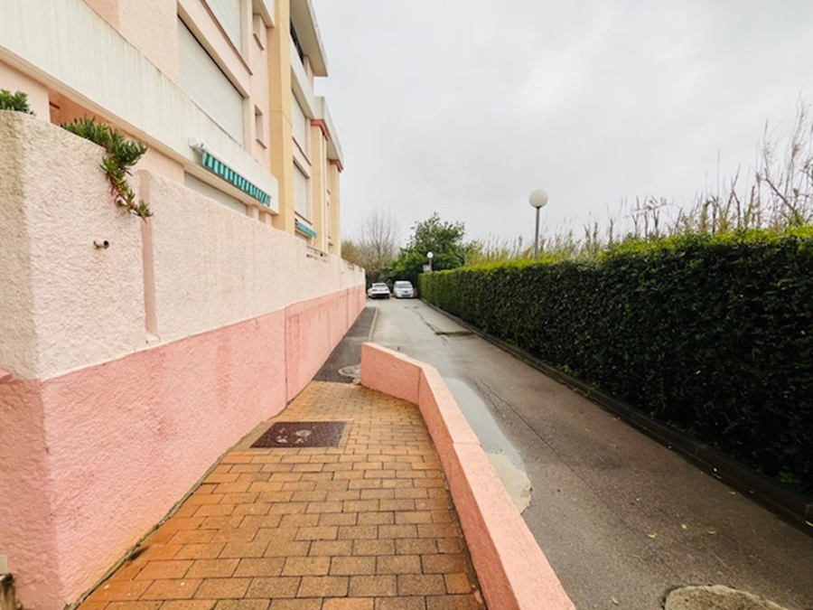 AGELES-PLAGE Magnifique Appartement à deux pas de la plage sur Argeles Plage 2 pièces de 34.09 m2 carrez dans résidence avec piscine 17