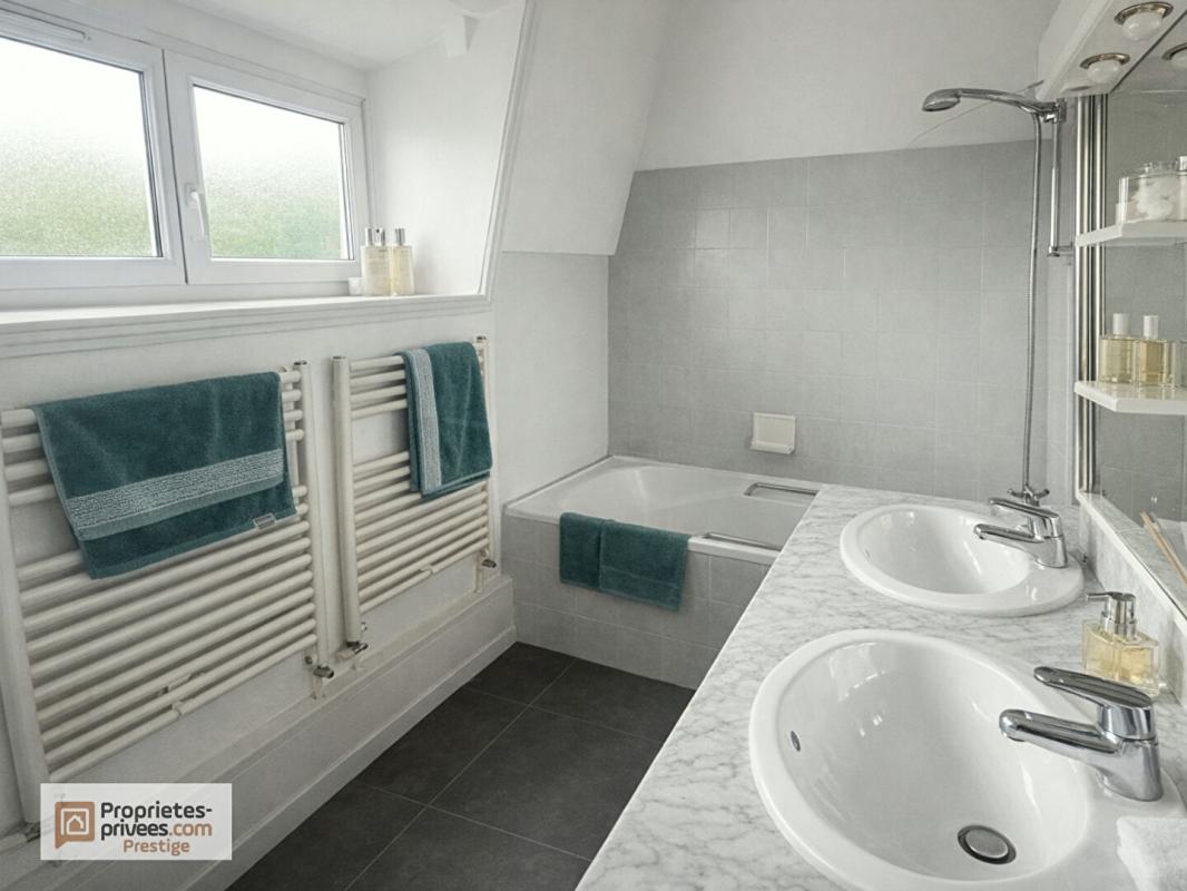 QUIMPER Demeure familiale dans le centre de Quimper 10