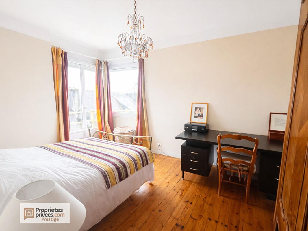 QUIMPER Demeure familiale dans le centre de Quimper 7